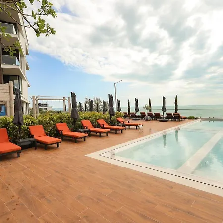 Aquaview & Pool
